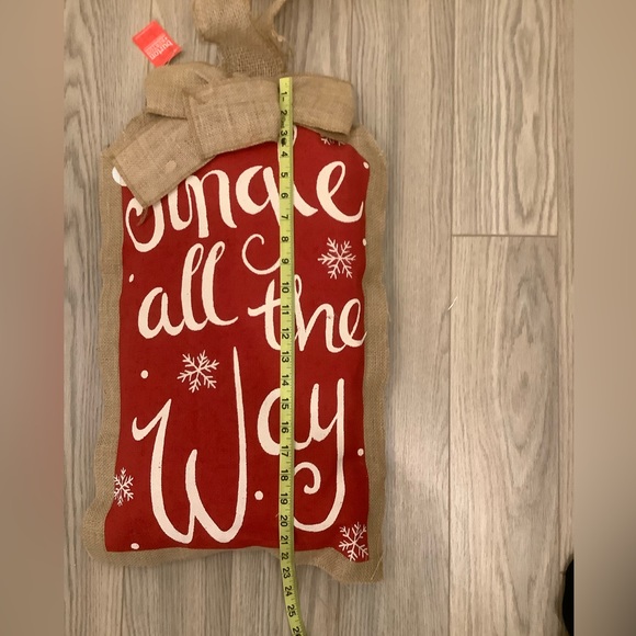 NWT Wrapsody Jingle all the way door hanger❤️❤️❤️❤️ - Picture 4 of 6
